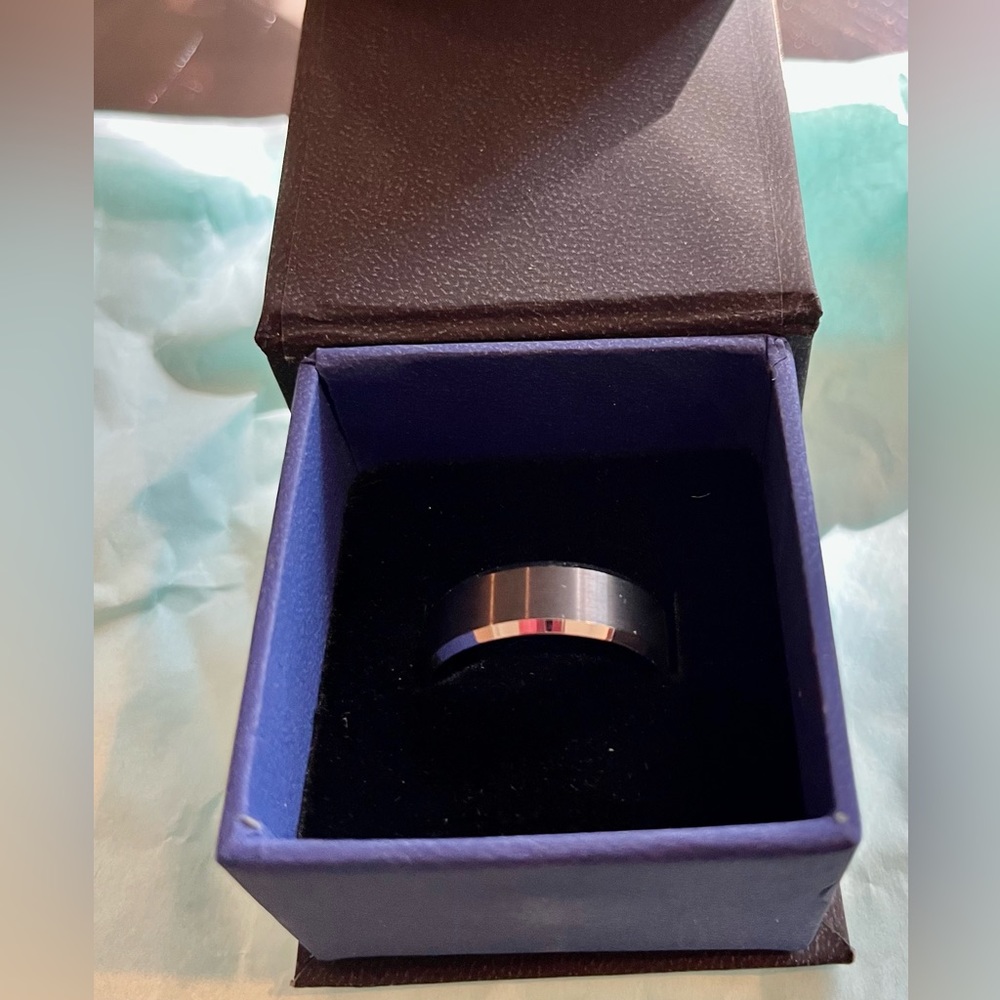 Titanium Wedding Band - New - 10.5 - Brushed Black Center Polished Beveled Edges